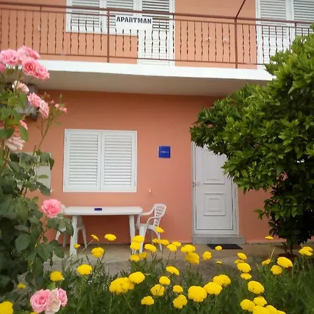 Nikolac Apartamento *